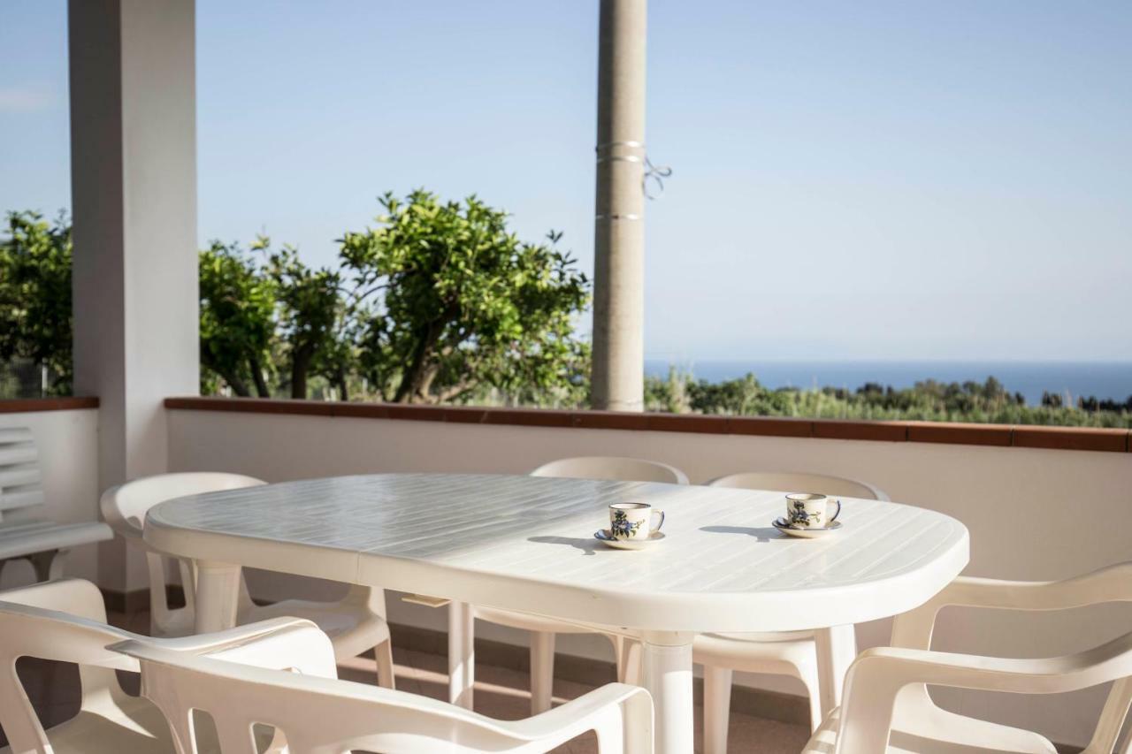 Villa Alice Capo Vaticano Esterno foto